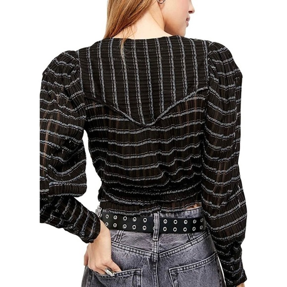 Free People V-Neck Blouse Girlfriend Striped Metallic Cropped Top Black Size M - Picture 3 of 10